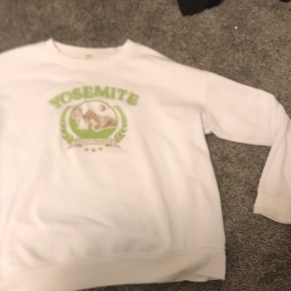 White Yosemite Graphic Sweatshirt with Green Print
